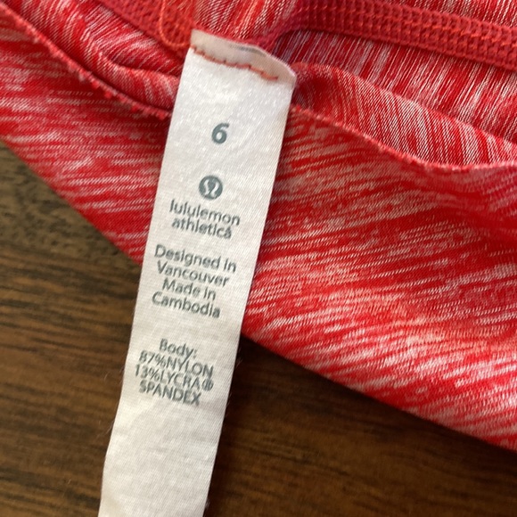 Lululemon backless top with built in bra - Picture 4 of 4